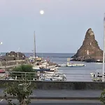 招待所 Perla 4*