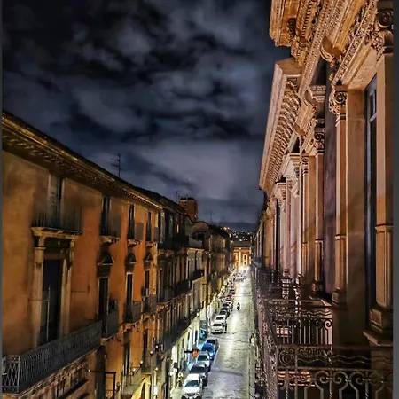 Perla Πανσιόν 4*