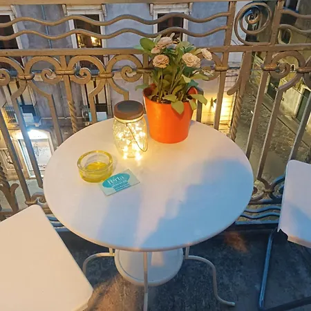 ゲストハウス Perla