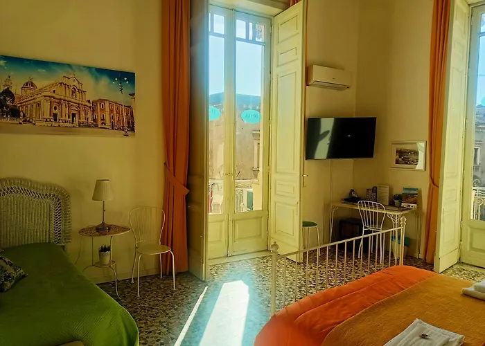 ゲストハウス Perla